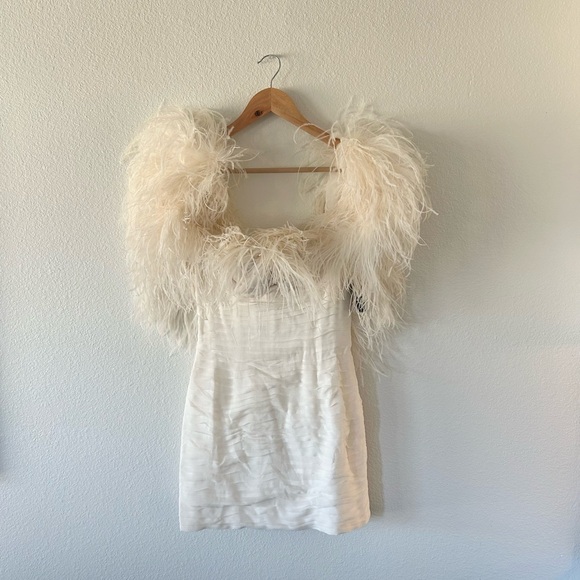 NWT Magda Butrym Off The Shoulder Feather Trimmed Silk Crepe Mini Dress in White - Picture 2 of 7